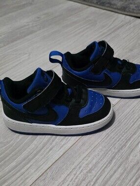 Toddler Boy Size 7C Blue And Black Nike Shoes